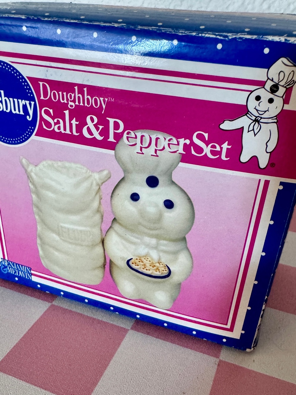 Vintage Pillsbury Doughboy Salt & Pepper Set - White - Picture 2 of 5